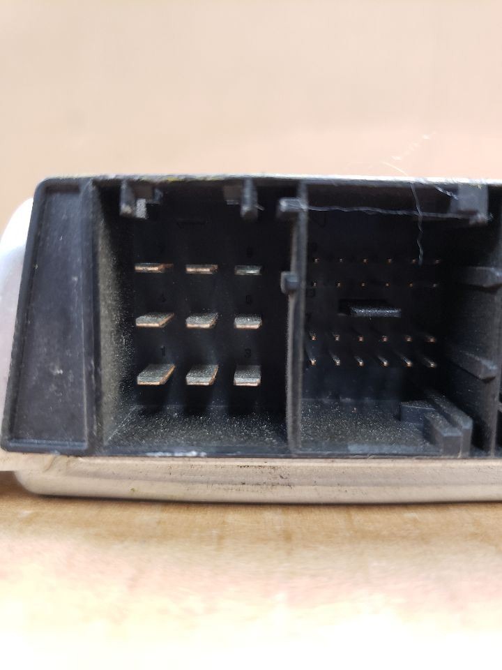 Engine ECM Electronic Control Module Sedan Fits 99-00 BMW 528i 932309