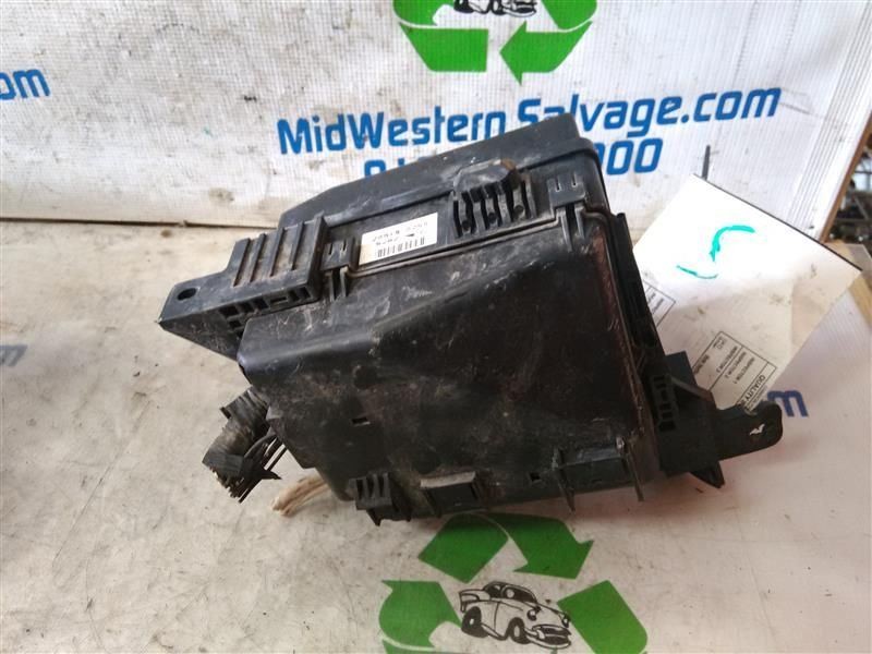Fuse Box Engine Compartment Fits 01-08 ECLIPSE 8211181