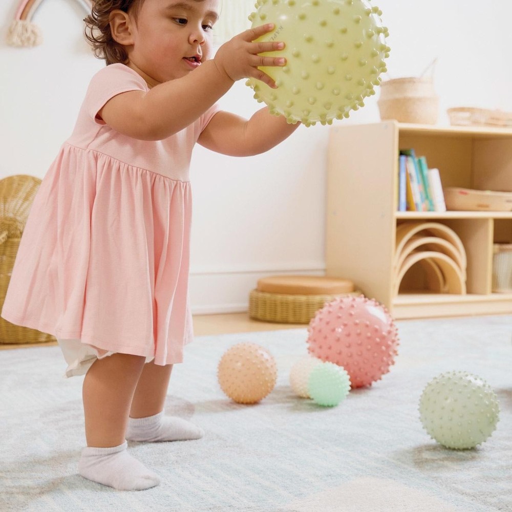 Kaplan Early Learning Sensory Balls - Set of 6