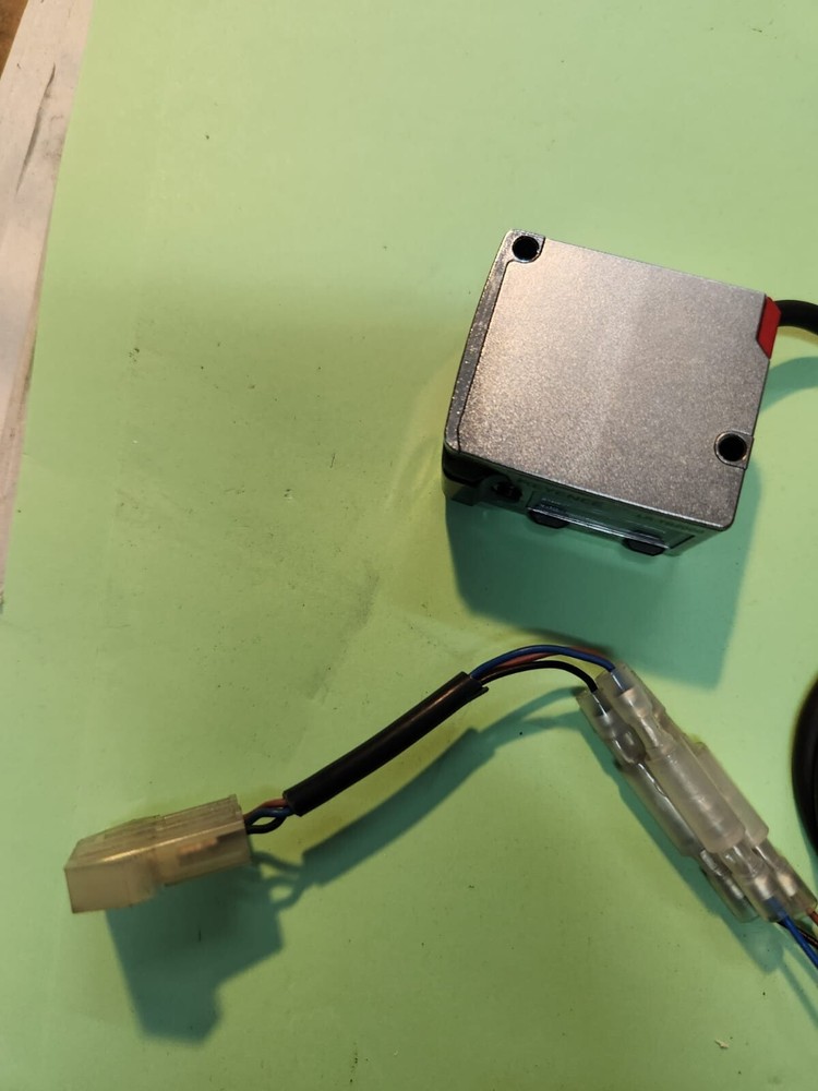 Keyence LR-TB2000 Laser Sensor