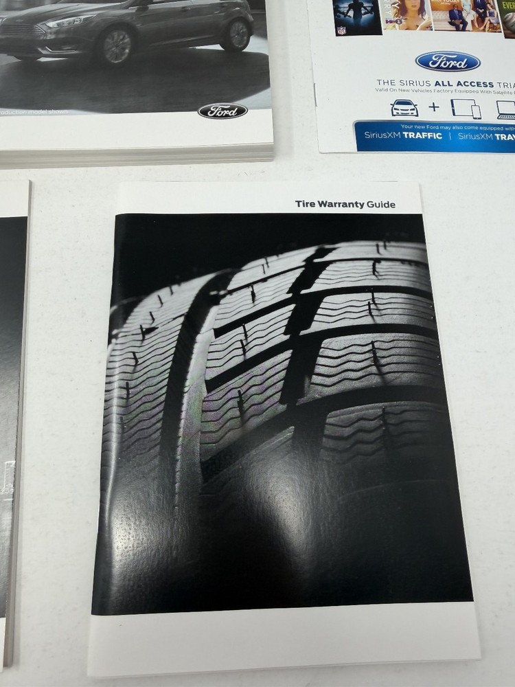 2015 Ford Focus Owners Manual OEM Complete Set