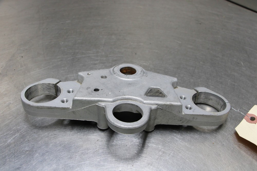 98-04 TRIUMPH SPRINT Upper Triple Tree Clamp