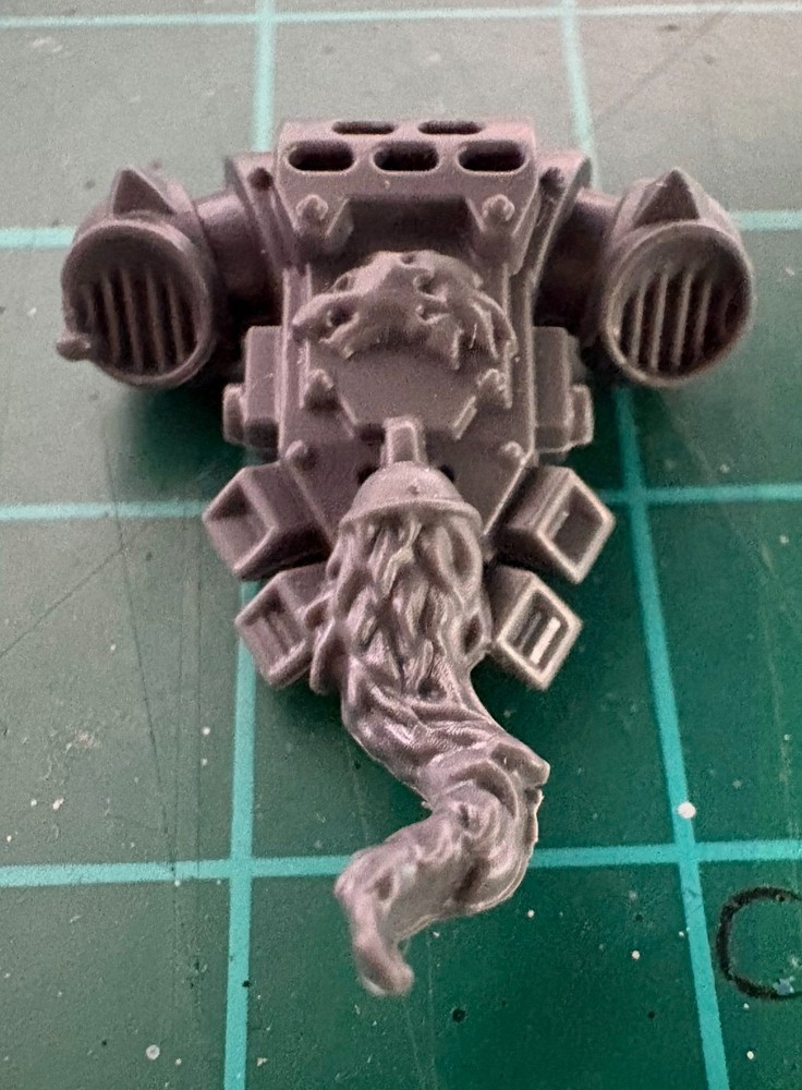 Space Wolves Backpack Type A | Wolf Tail Unique Bit | Warhammer 40K Kitbash