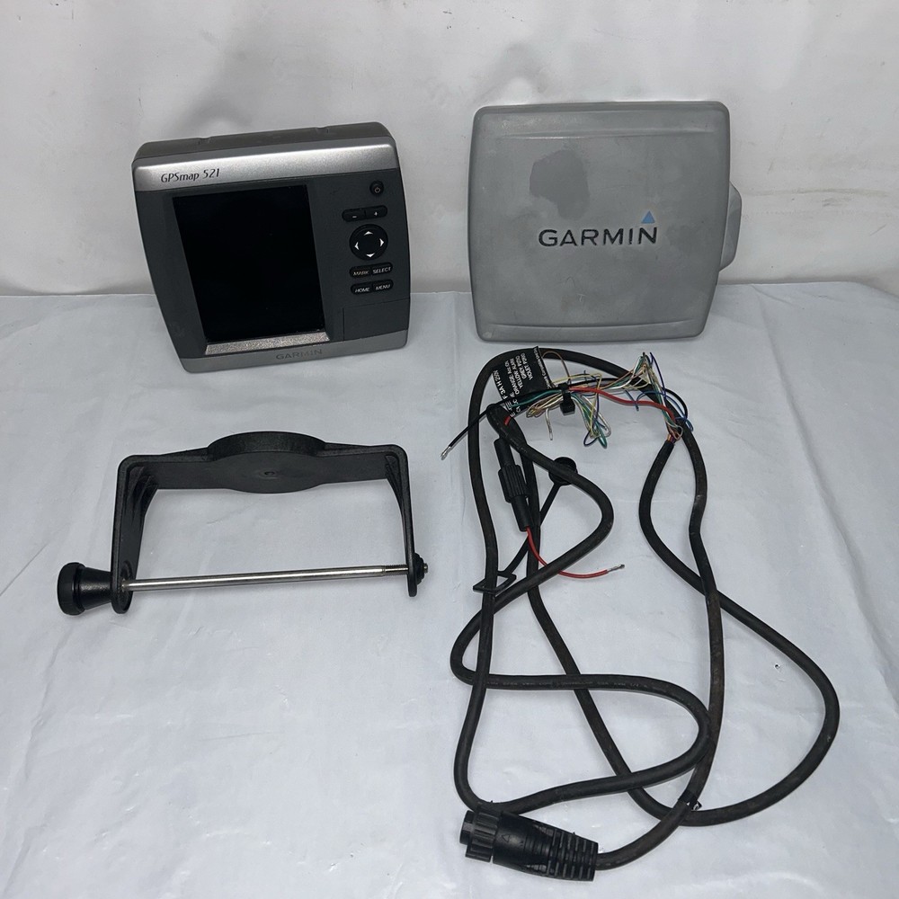 Garmin GPSMAP 521 Chartplotter Fishfinder w/ Mount, Cable, Cover & Chart Card