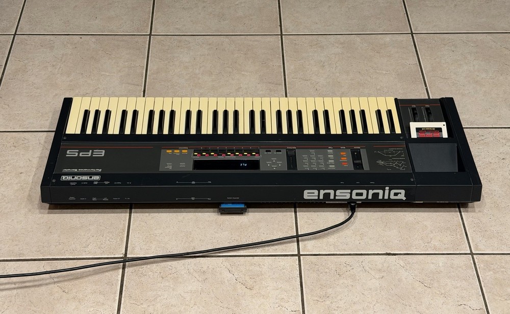 Ensoniq EPS Performance Sampler Keyboard with EPS - 4x Expansion