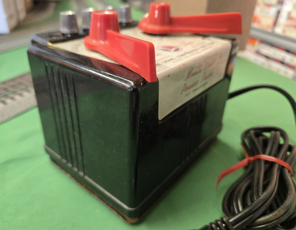 LIONEL Type 0100 90W Refurbished