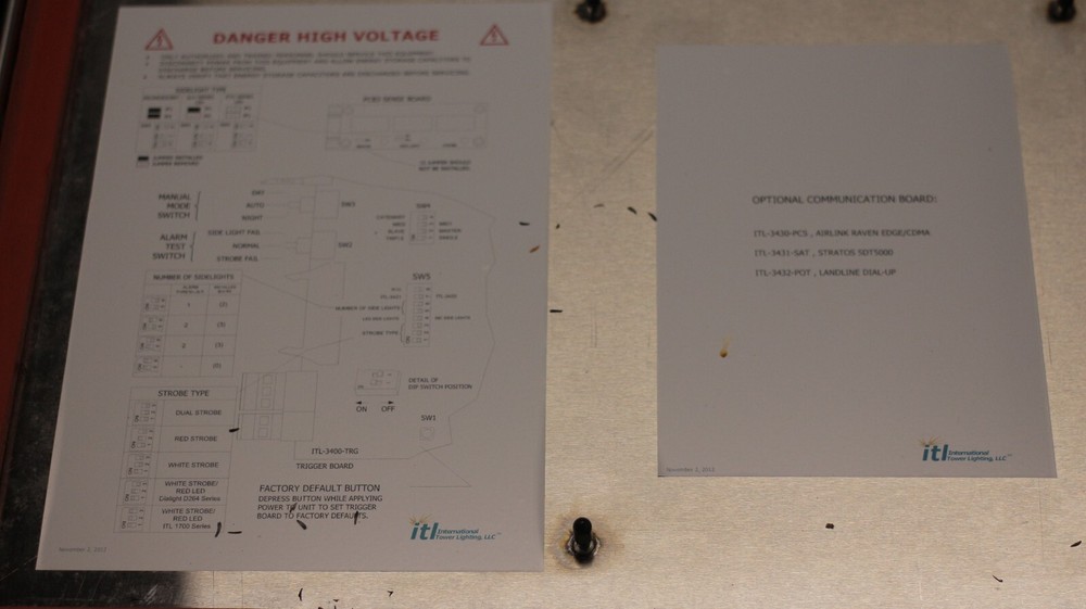 ILS-3400 Medium Intensity Dual Lighting Control box -- Parts -- missing 1 CAP