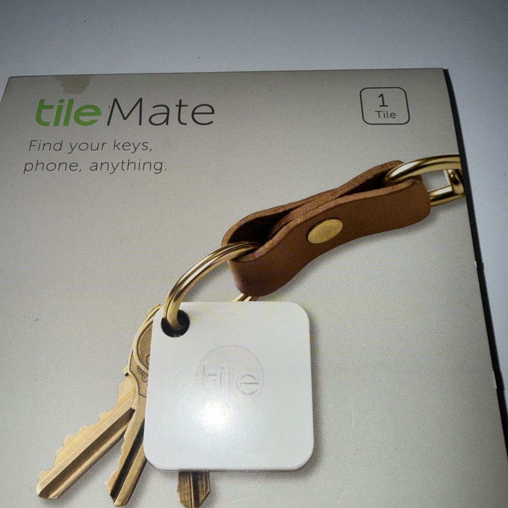 NEW Tile Mate Bluetooth Tracker for Keys Phone Wallet