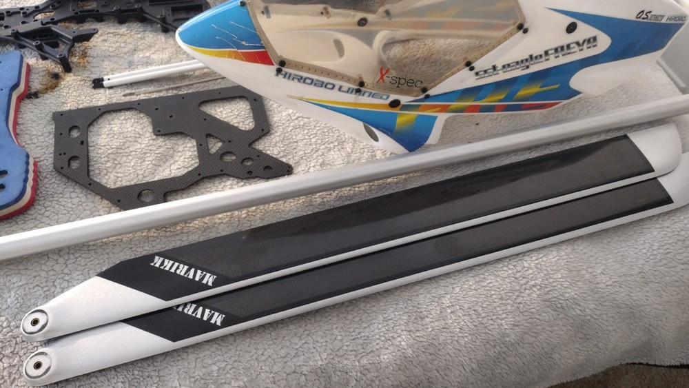 Hirobo SST-Eagle Freya X Spec 90 W Electronics & OS 70 Engine, Blades Included.