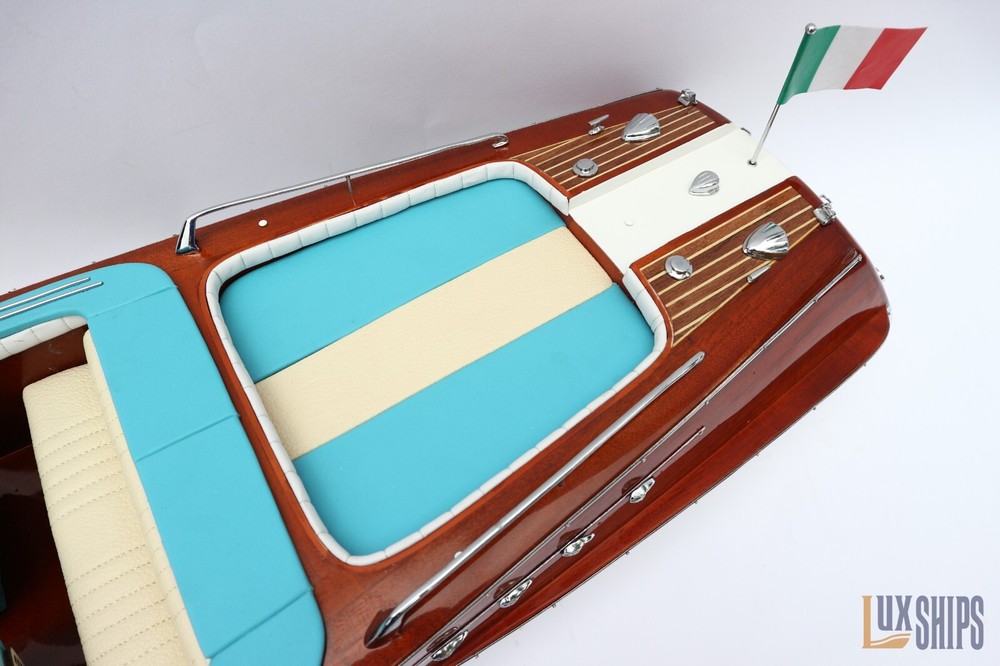 Super Riva Lamborghini Model Ship