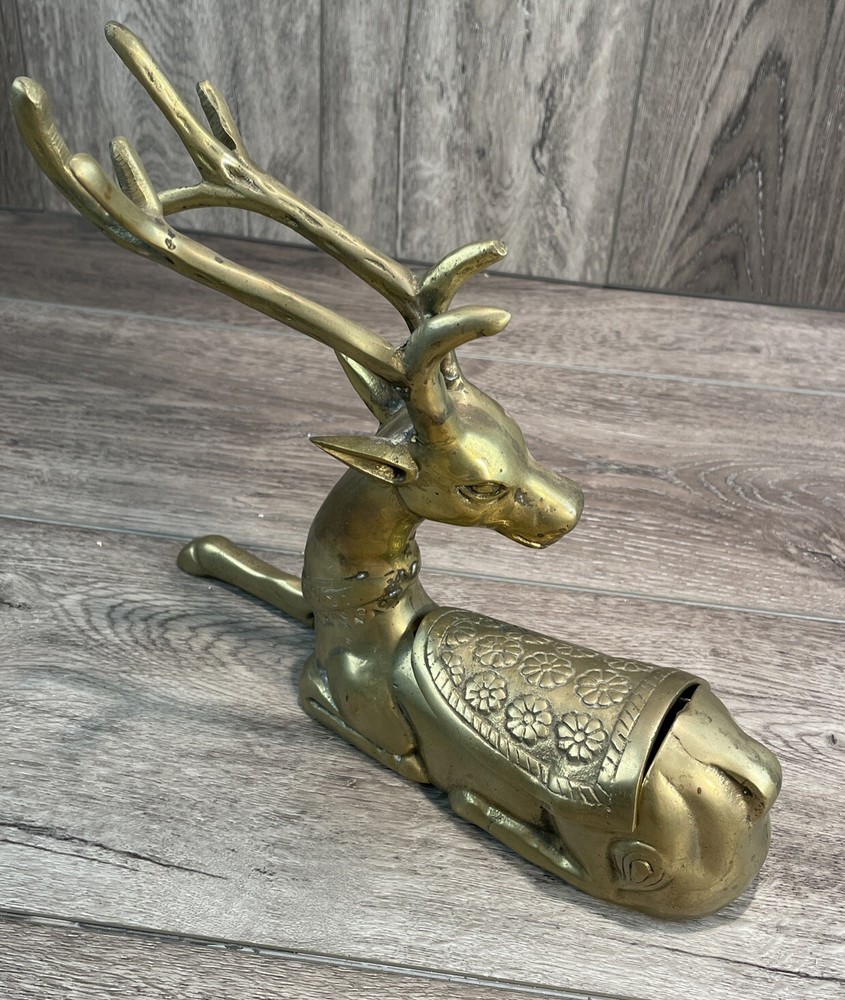 Vintage Solid Brass Stag Deer Laying Down Covered Trinket Box Figure