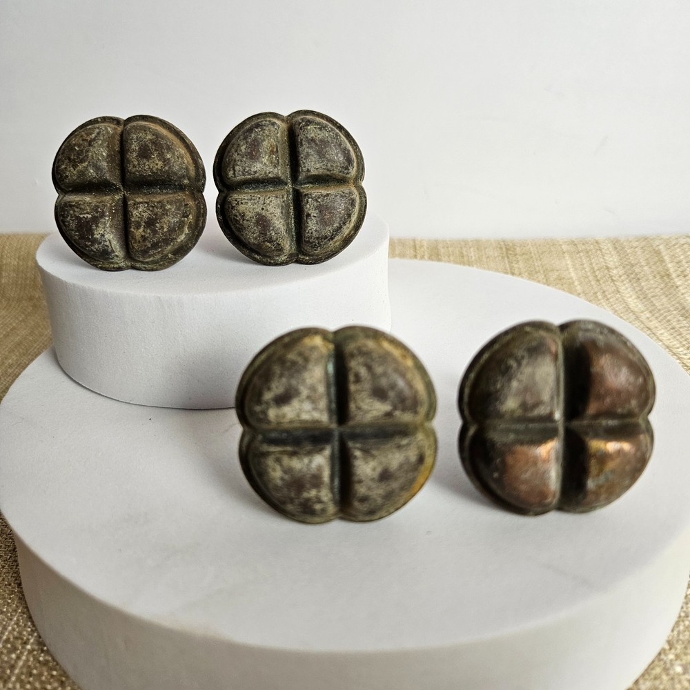 Unique Drawer Knobs Set 4 Antique Style Clover Patina Cast Metal Cabinet Pulls