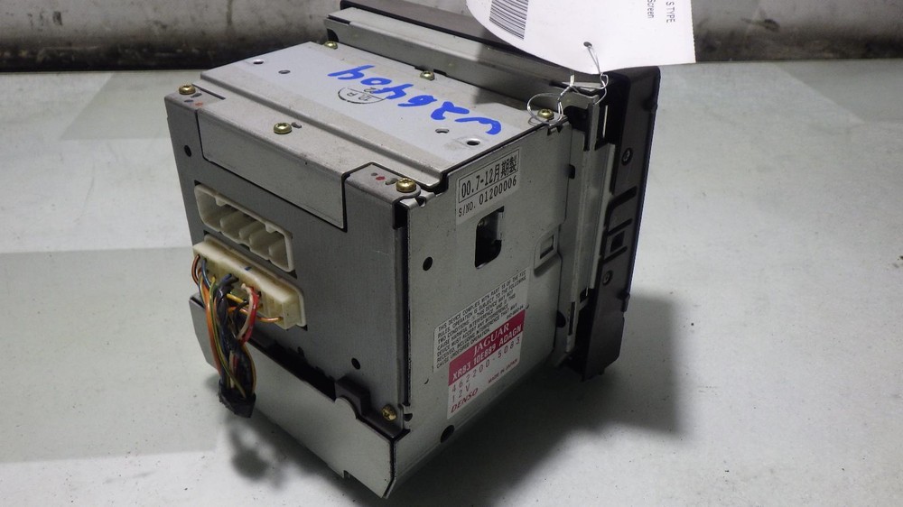 02 JAGUAR S TYPE Info Screen XR8310E889