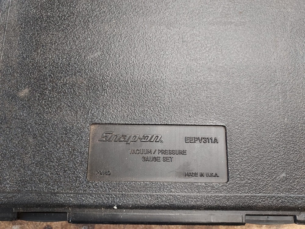 Snap On EEPV311A Vacuum/Pressure Gauge Set