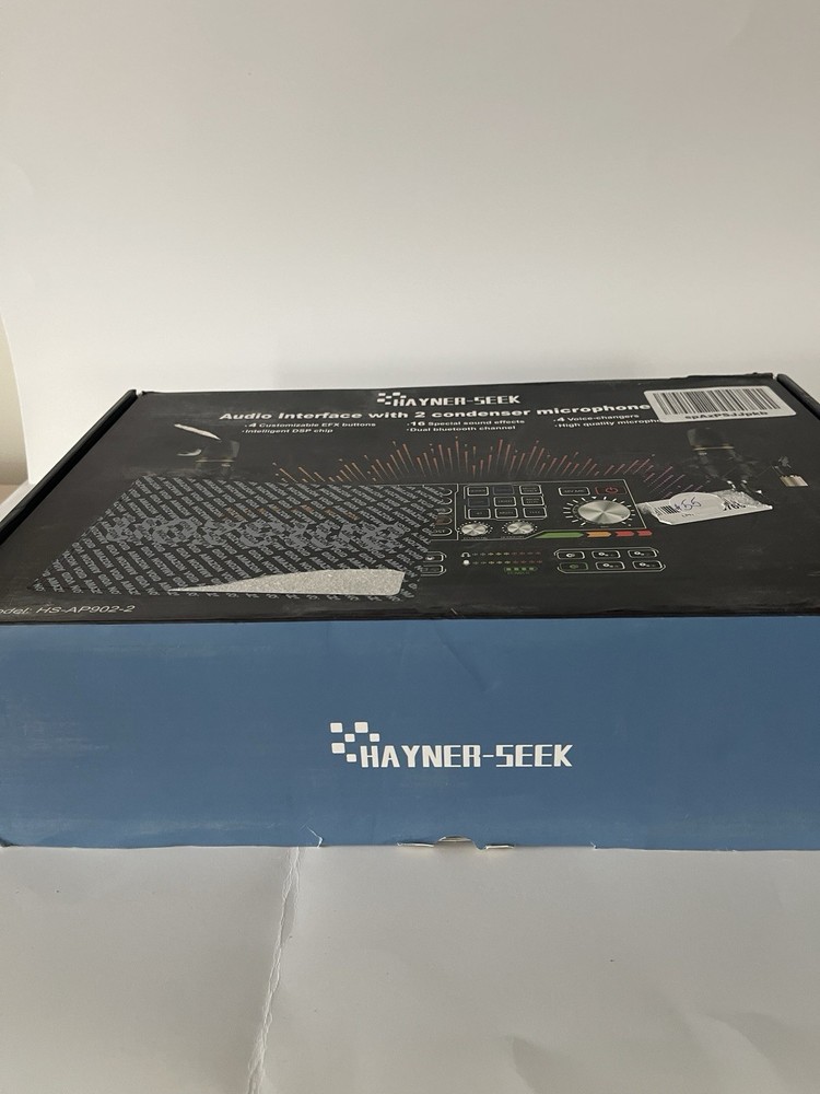 Audio Interface with 2 Condenser Mikes for Studio Recording