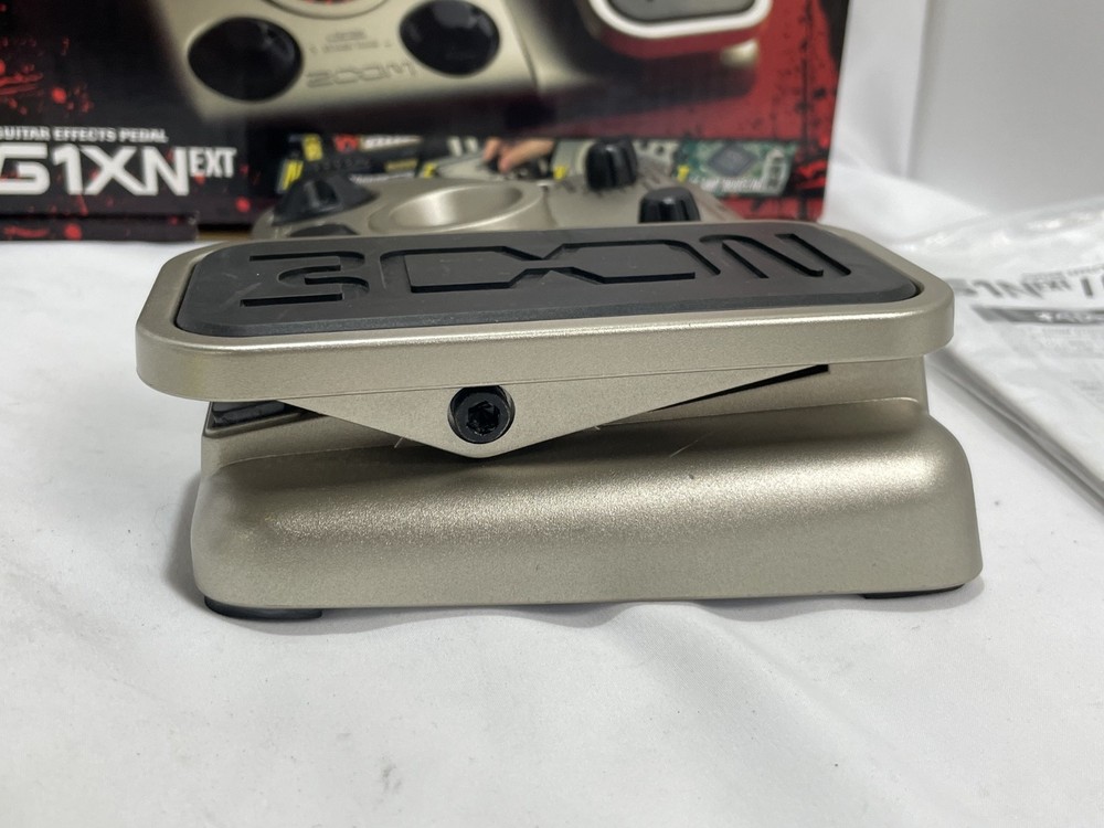 ZOOM G1XNext Guitar Effects Pedal Processor with Box & Manual No Power supply