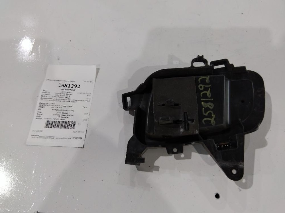 For 2013 INTERNATIONAL 4300 DOOR HANDLE Left , MN