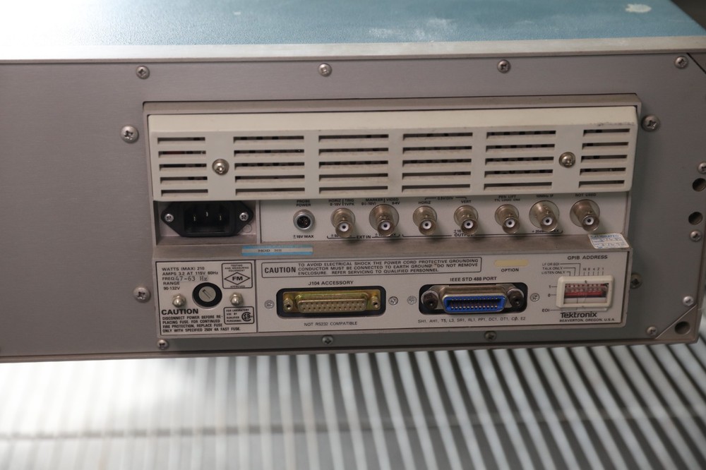 Tektronix 2754P Spectrum Analyzer As Is