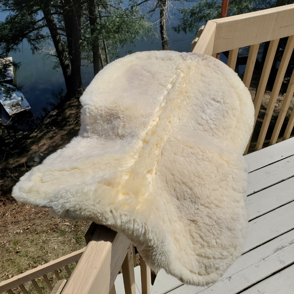 ThinLine Sheepskin Comfort Half Pad