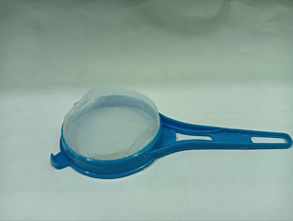 3 Different Size Plastic Strainer with Handle Brand New for Coffee or Tea