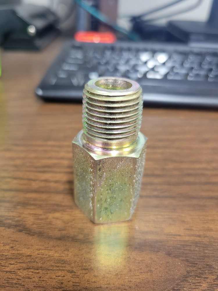 JOHN DEERE R30816 ADAPTER FITTING