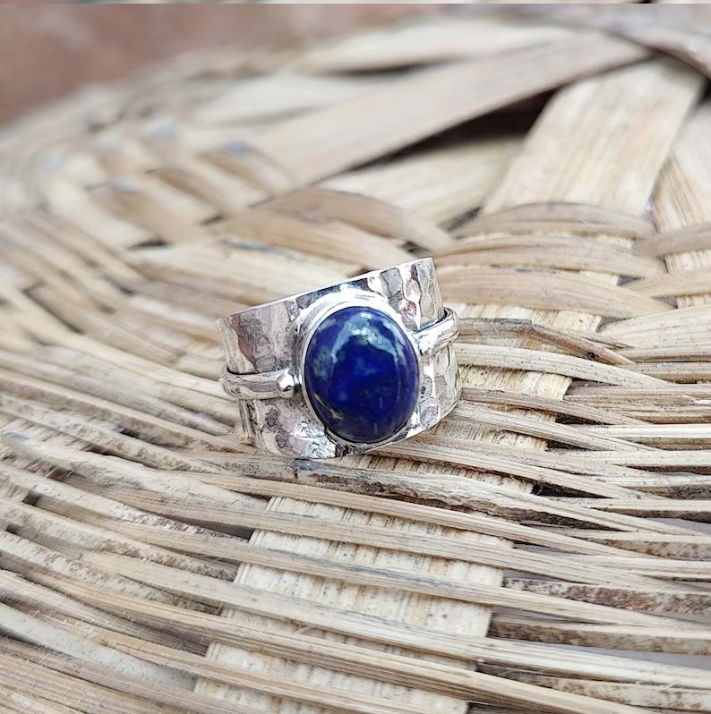 Solid 925 Sterling Silver Blue Lapis Lazuli Hammered Meditation Worry Band Ring