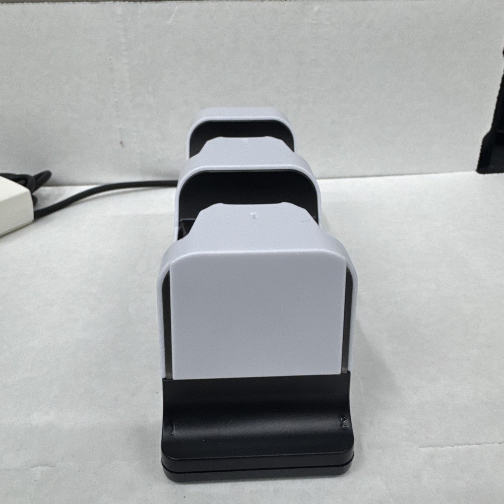NEXT - Dual Controller Charging Station for Playstation 5 - White - Used
