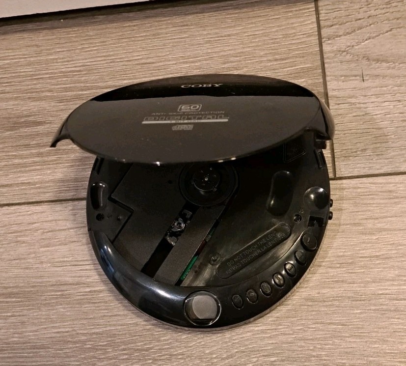 COBY Portable CD Player CD-191-BLK TESTED & WORKS With Headphones