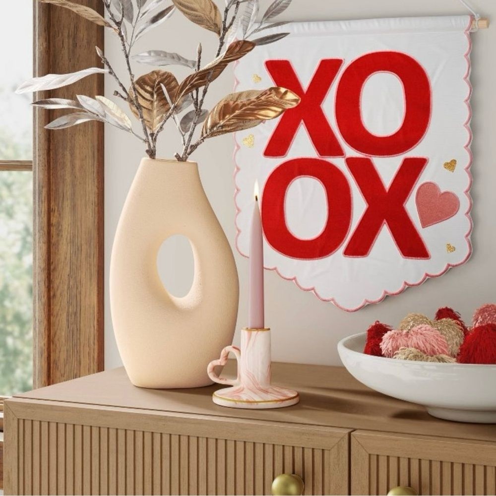 Valentine XOXO Wall Hanging Target Threshold