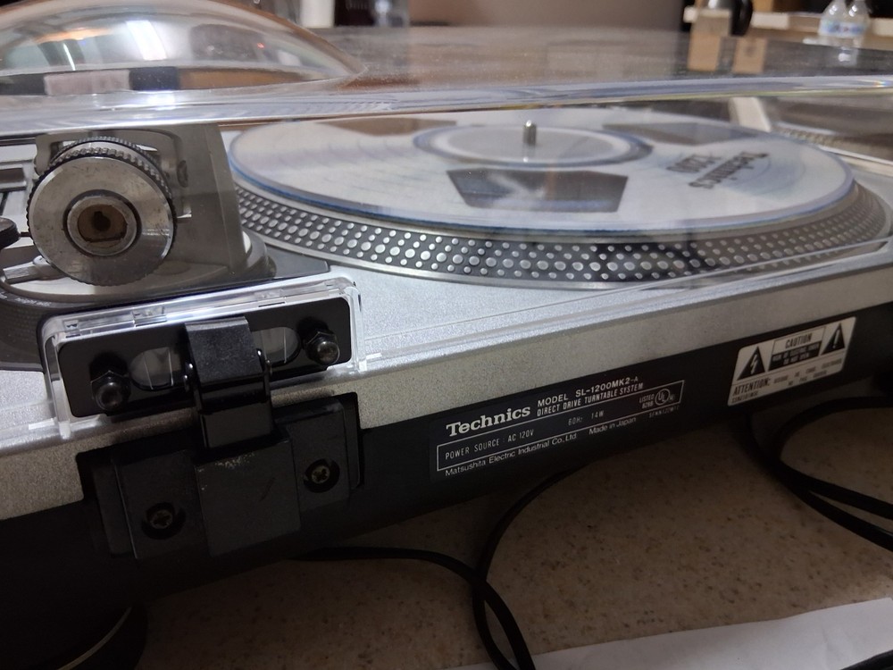 Technics SL1200Mk2 Turntable - Refurbished and Fully Functional