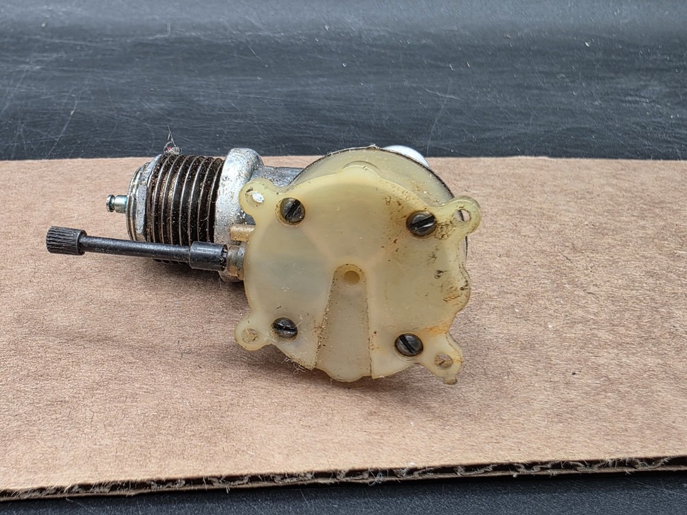 Vintage OK Cub 060 Control Line Tether Plane Engine Model Motor Airplane Model