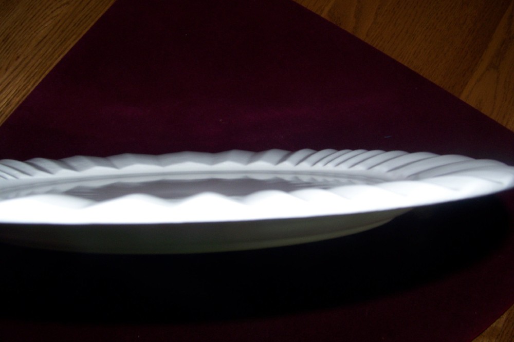 Dansk VESI Platter, 14”, Pearl White.
