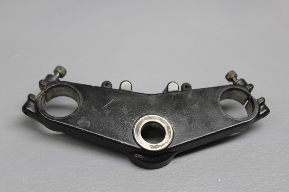 1987 HONDA CBR600F FORKS UPPER TRIPLE TREE CLAMP