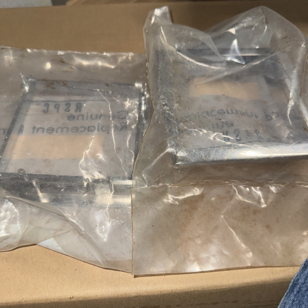 2 Speed Queen Shadow Box M403414