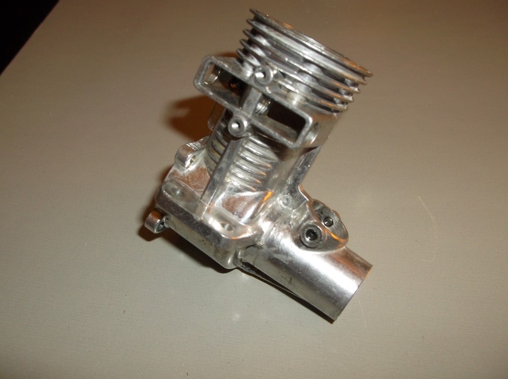 NEW CONDITION FOX 35or.36 RC CRANKCASE