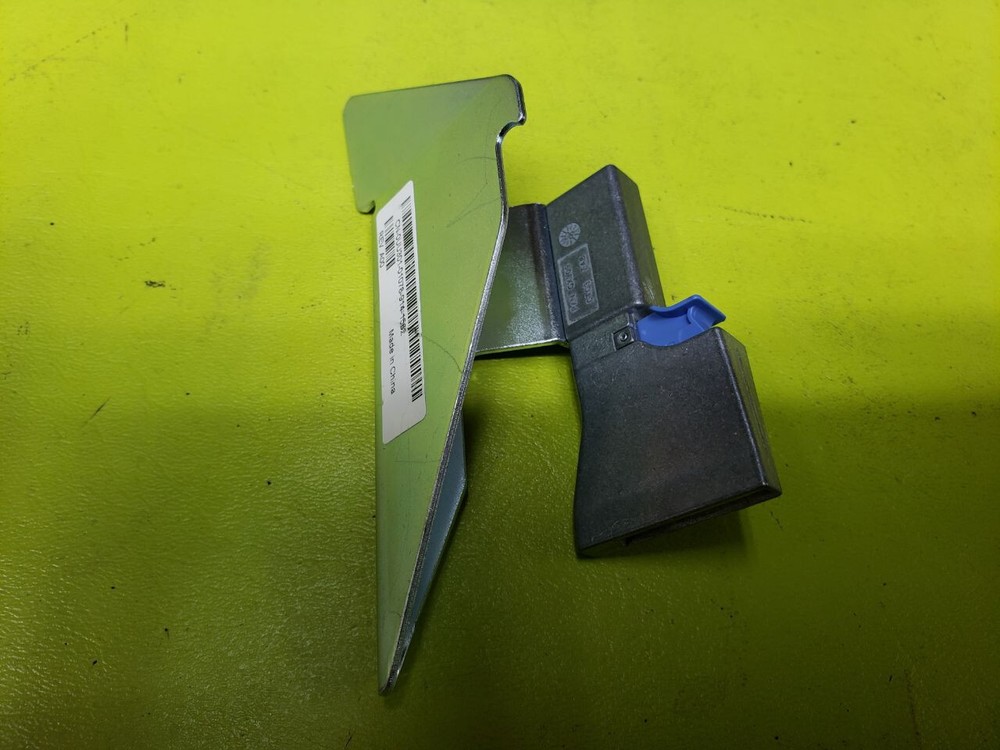 Dell Cable Management Arm Attachment Bracket XK266 0UU301
