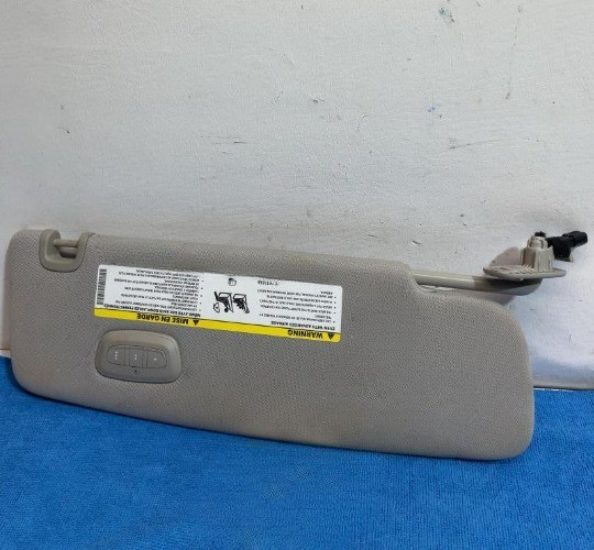 2017-2020 Chrysler Pacifica Left Driver Side Sun Visor Illuminated Gray OEM