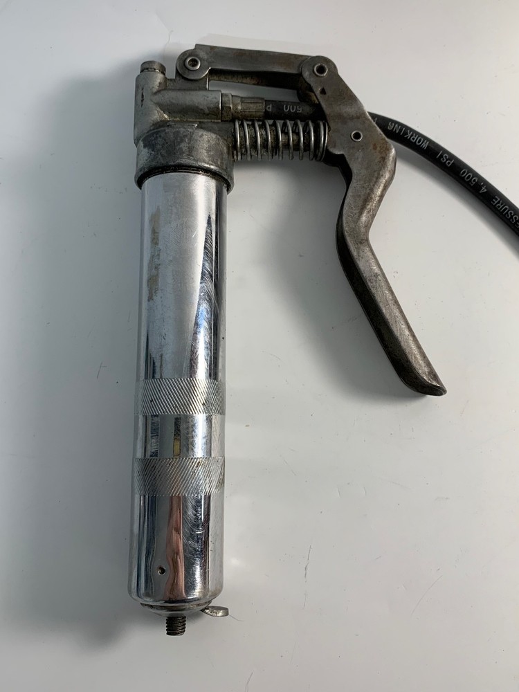 Pistol Grip Grease Gun 4,500 Working PSI