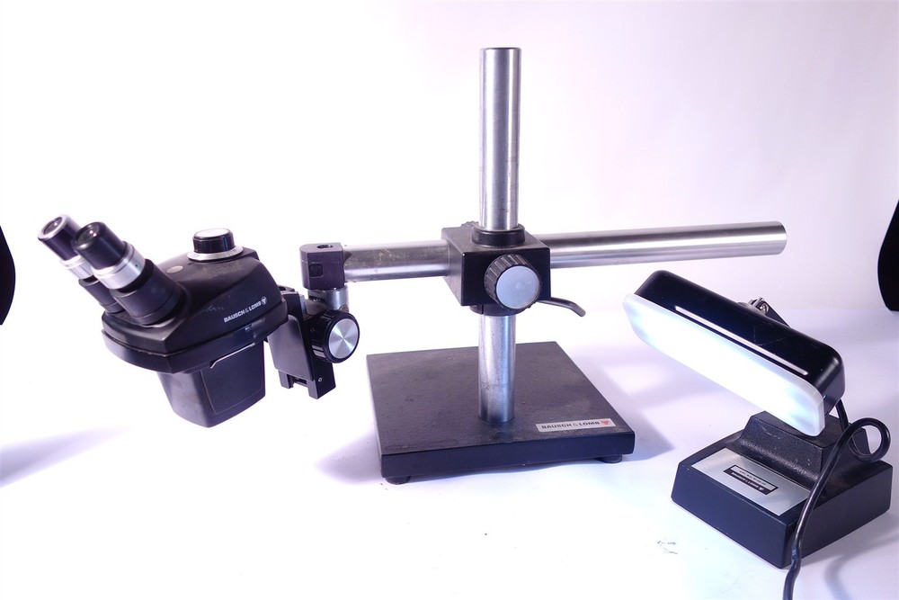 Bausch StereoZoom Stereo Microscope + Stand +Cold Light Source - Excellent