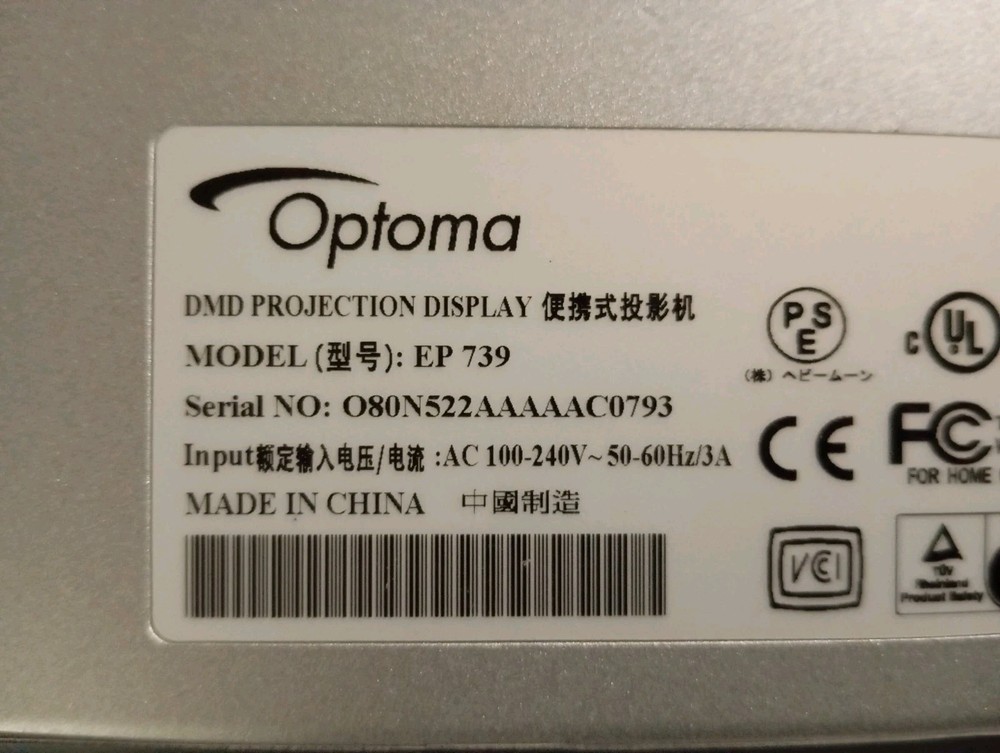 Optoma Projector EP-739 with Case & Cords