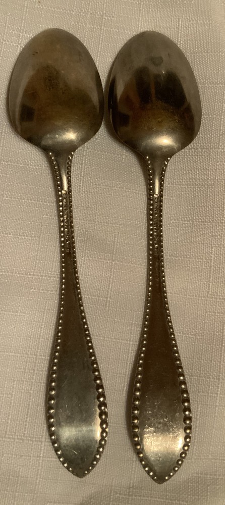 Oneida Leota Pattern 2 Teaspoons Extra Coin Silver Plate