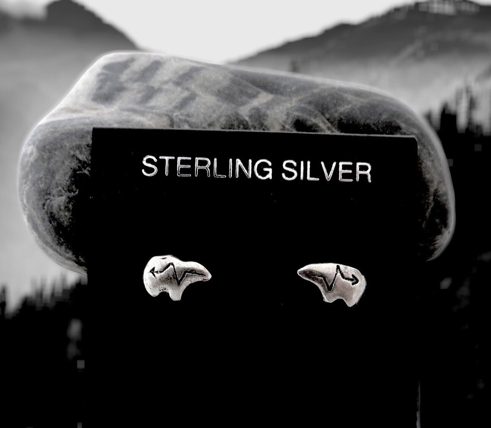 Solid 925 Sterling Silver Heartline Zuni Bear Stud Earrings
