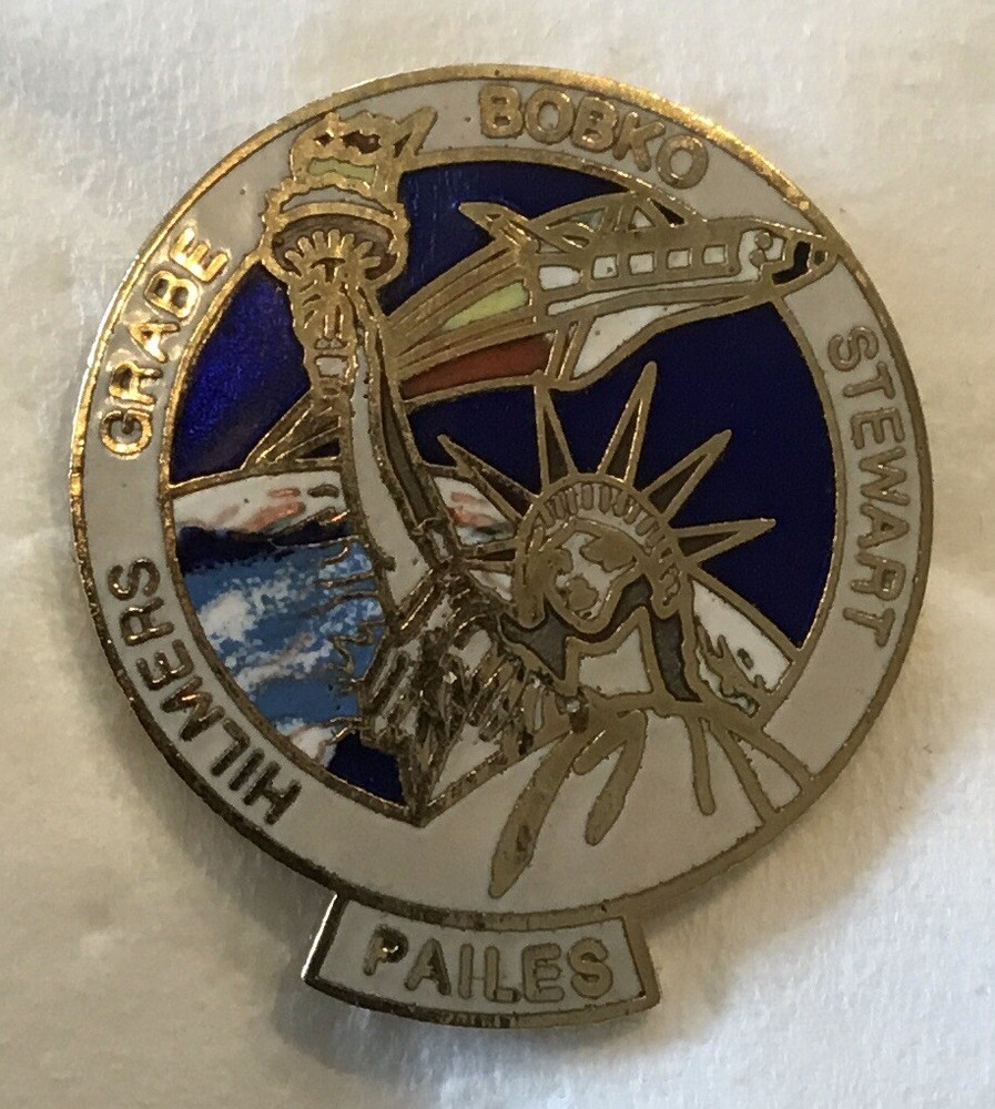 Space Shuttle NASA Lapel Pin Tie Tack