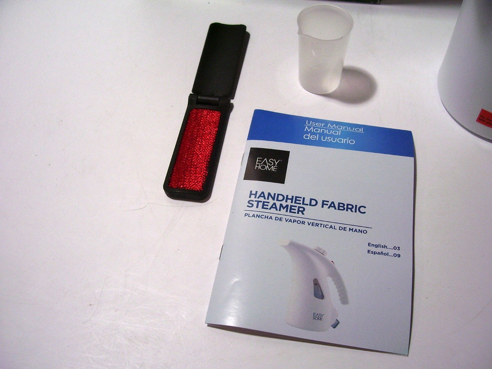 Fabric steamer 44614. Easy Home, Handheld New, Open Box
