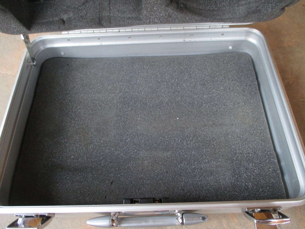 Zero Centurion Elite Locking Aluminum Briefcase / Protective Storage Case & Foam