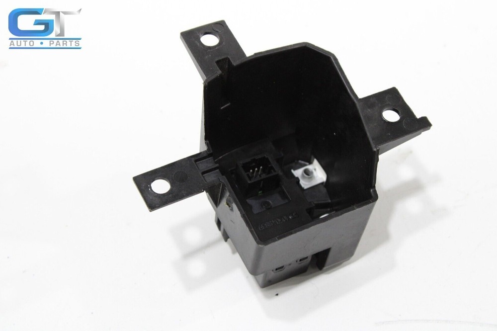 AUDI A8 IGNITION SWITCH CONTROL LOCK RELAY MODULE W/ BRACKET OEM 2011 - 2017 ??