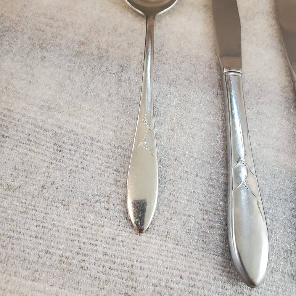 Oneida Stainless DEBONAIR Solid Serving Spoon and 2 Dinner Knife Knives