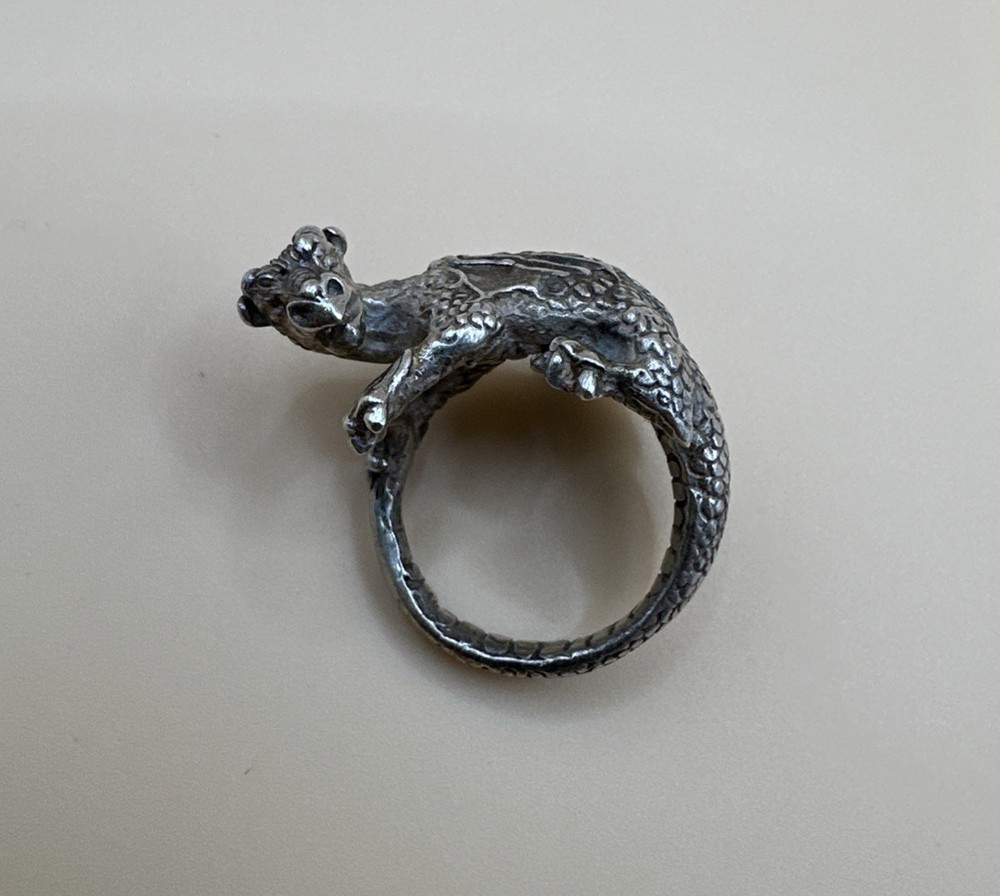 Vintage 925 Sterling Silver Dagon Ring /Size 7