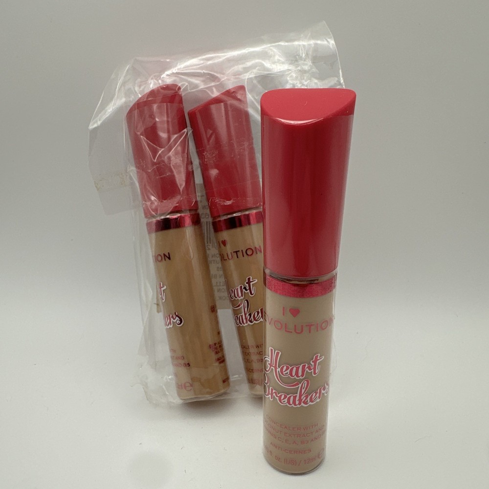 NEW~ I Heart Revolution Heartbreakers Concealer BISCUIT M83