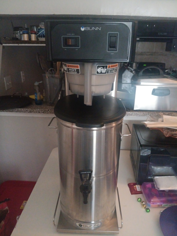 Bunn TB3 - 3 Gallon Iced Tea Brewer with Quickbrew